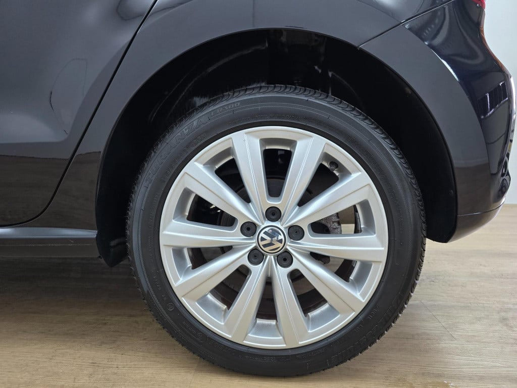 Volkswagen Polo occasion 1.2 tsi highline met cruisecontrol en 5 deurs zwar