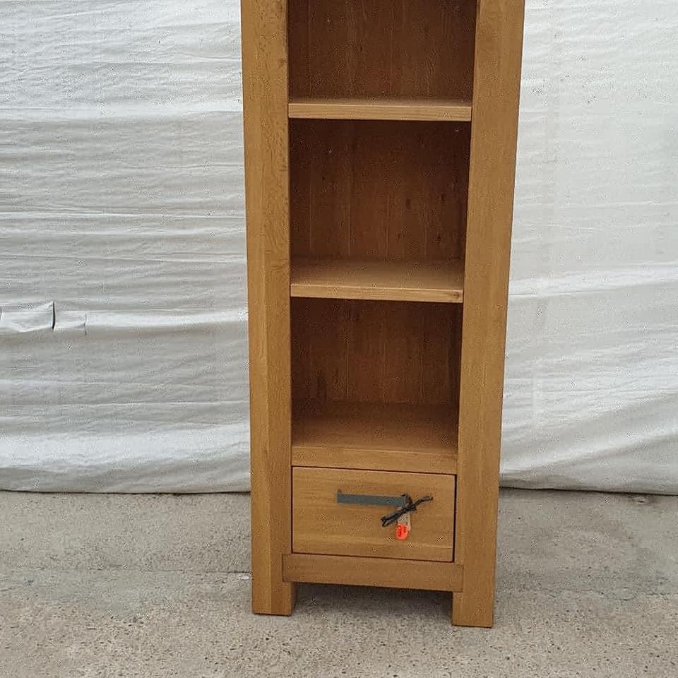 NACHTKASTJES, DRESSOIRS, BOEKENKASTEN, VAKKENKASTEN, KIJK BIJ 3Z FACTORY