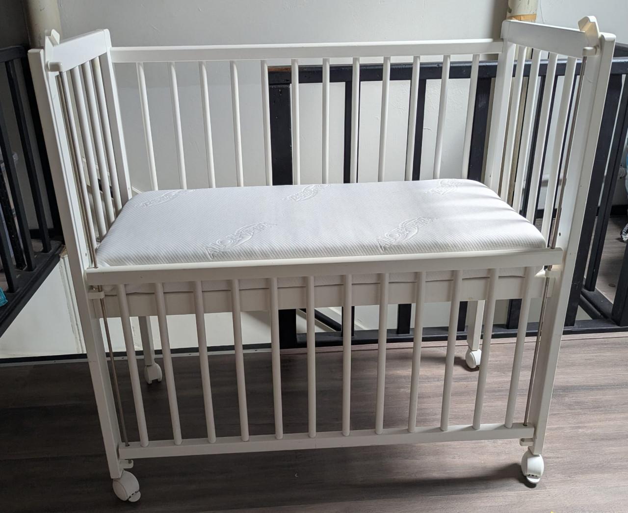 Co-sleeper