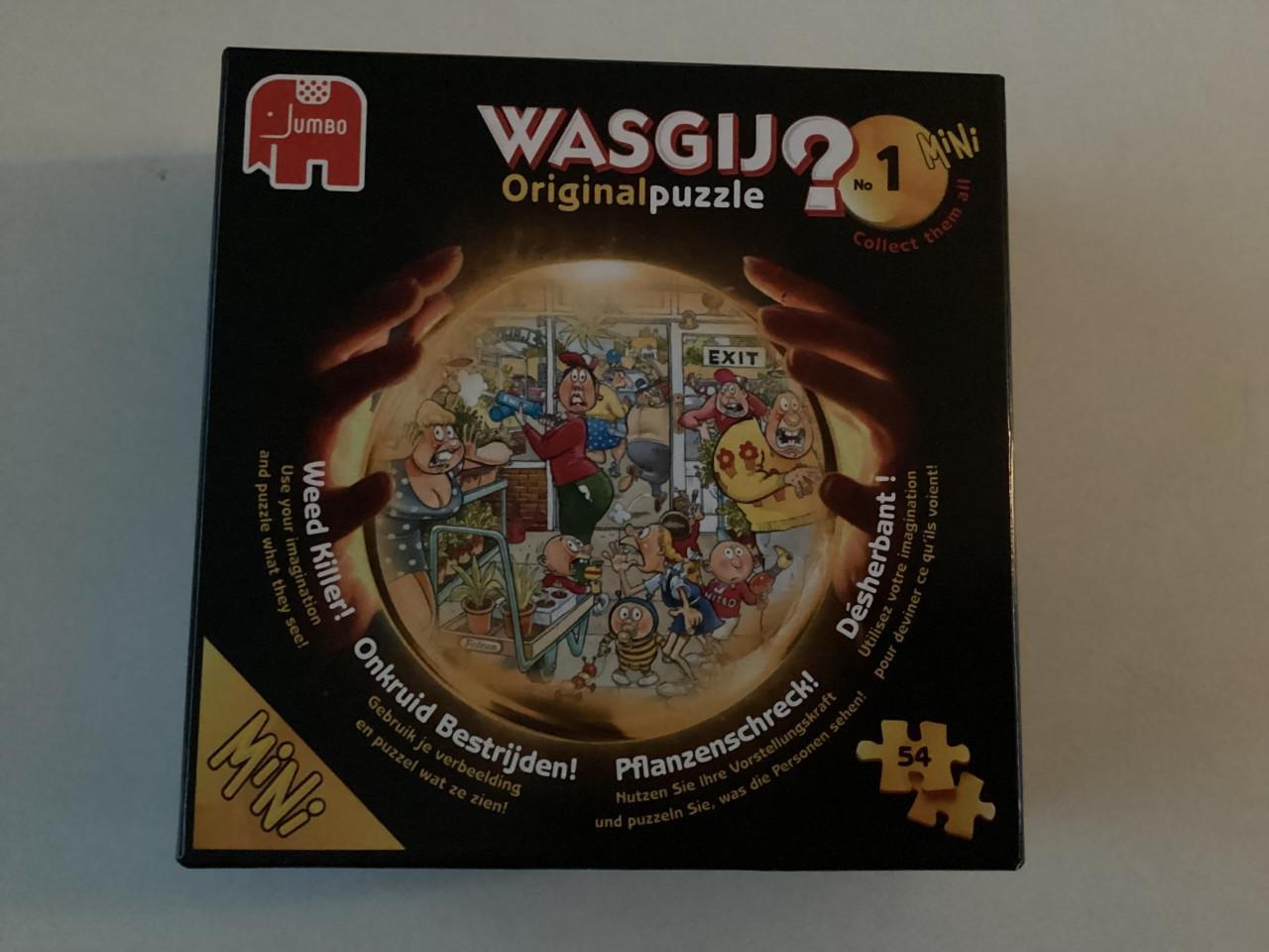 WASGIJ mini puzzel van 54 stukjes.      Titel: Onkruid bestrijden.
