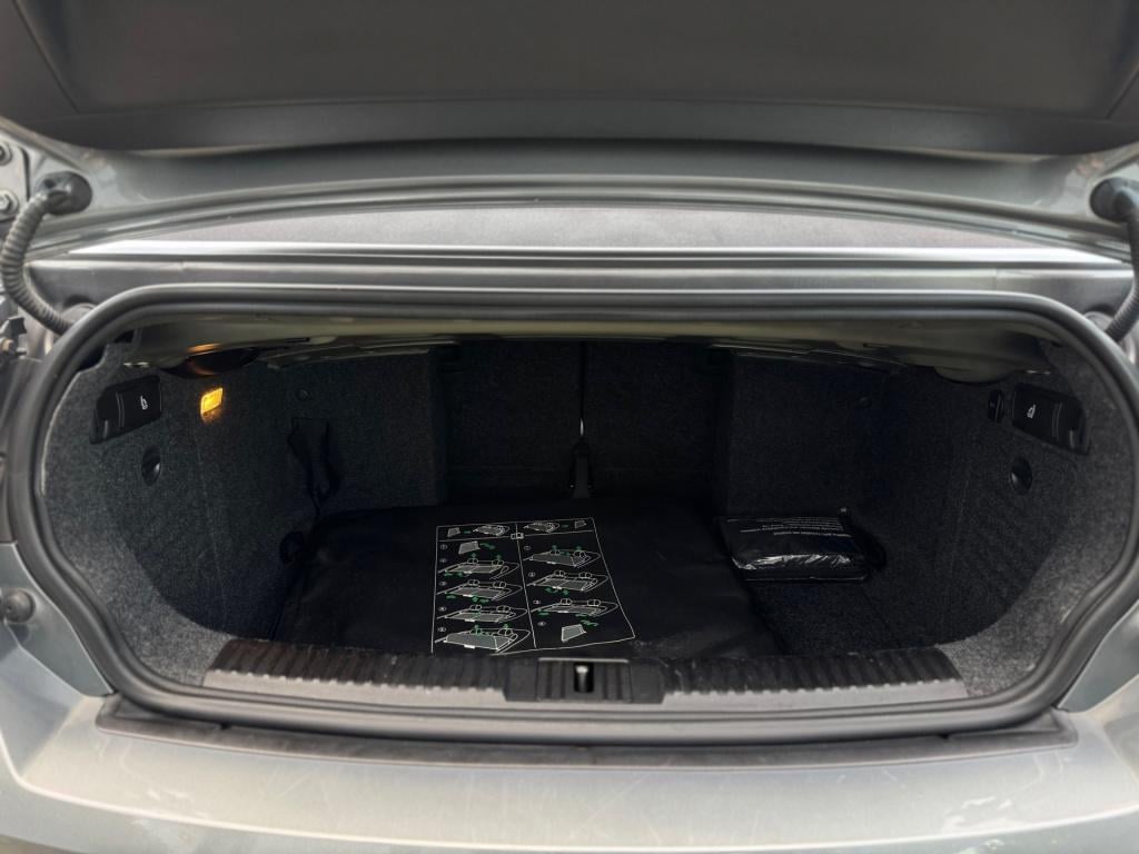 Volkswagen Golf cabriolet 1.2 tsi * stoelverwarming * clima * pdc 2x * wind