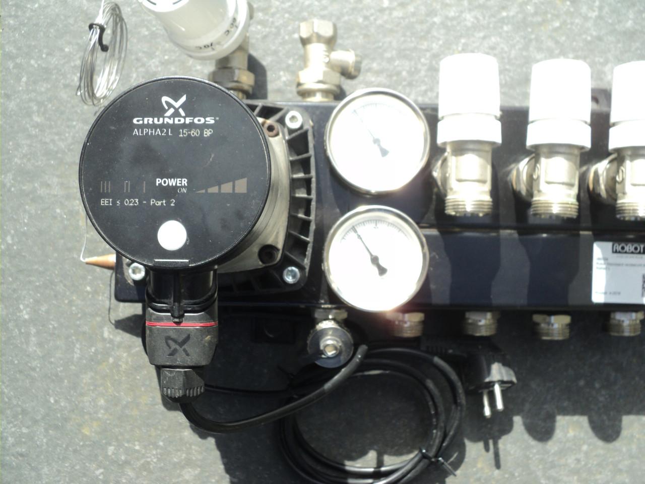 Perfecte 4 groep verdeler vloerverwarming ENERGI ZUINIG