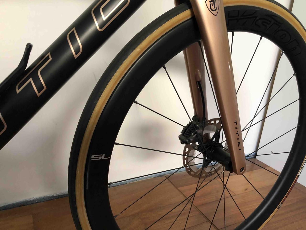 Titici-Vento  Black Copper