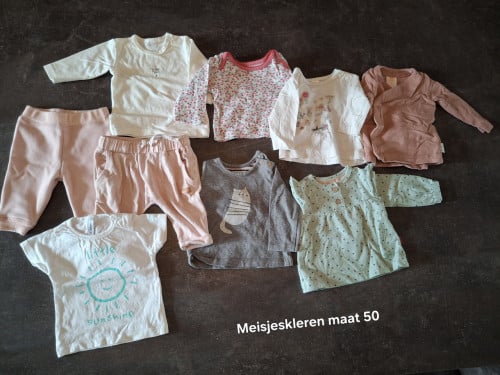 Meisjeskleding maat 50