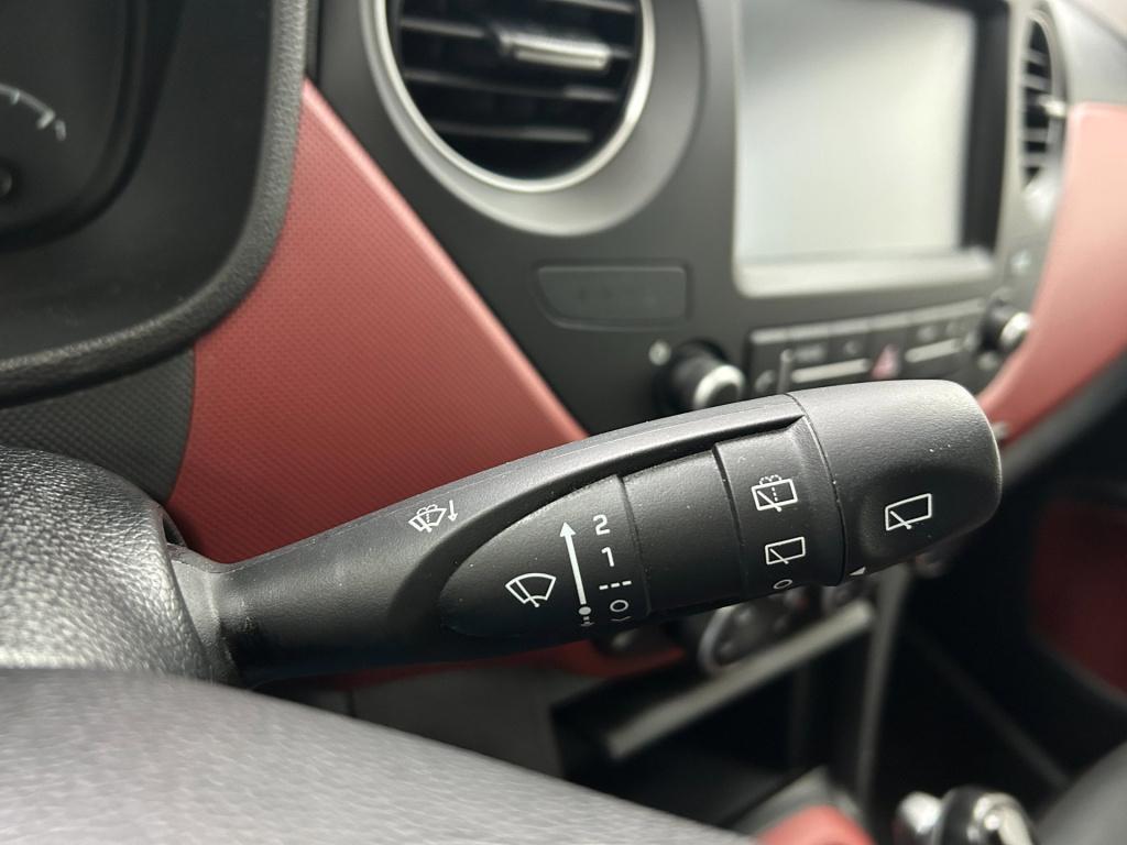 Hyundai I 10 occasion 1.2i | grijs | tweedehands hyundai i10 | airco | pano