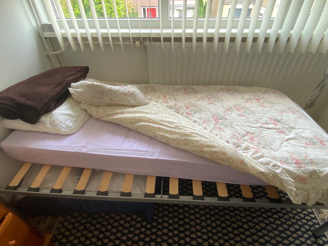 Bed 90x200