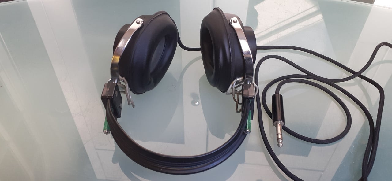 Sony stereo vintage headphone type DR-5A