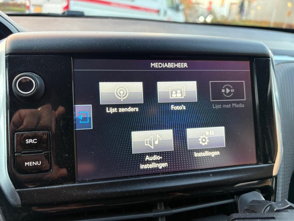 Peugeot 2008 1.2 puretech allure