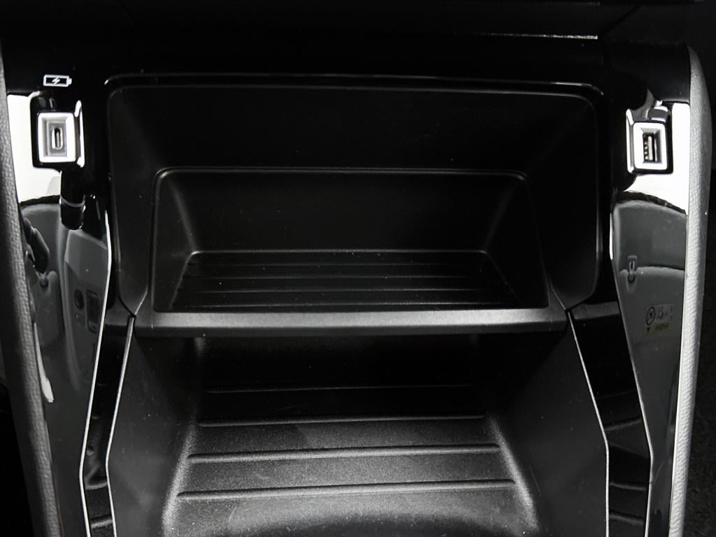 Peugeot 208 75 pk active pack | rijklaar | trekhaak | navigatie | parkeerse