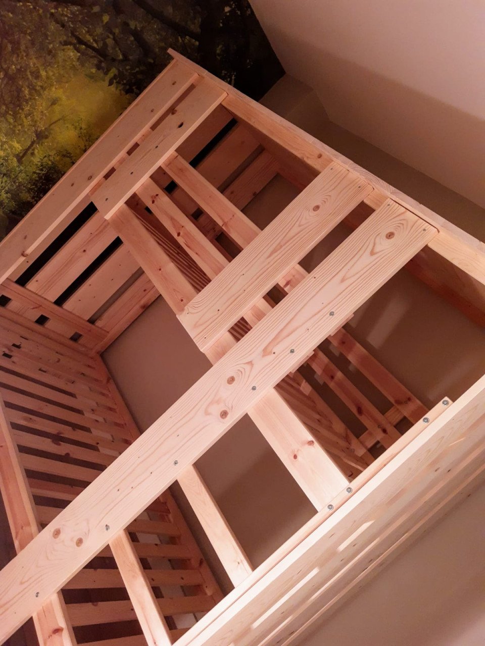Boomhut stapelbed - alleen dit weekend voor 150 euro