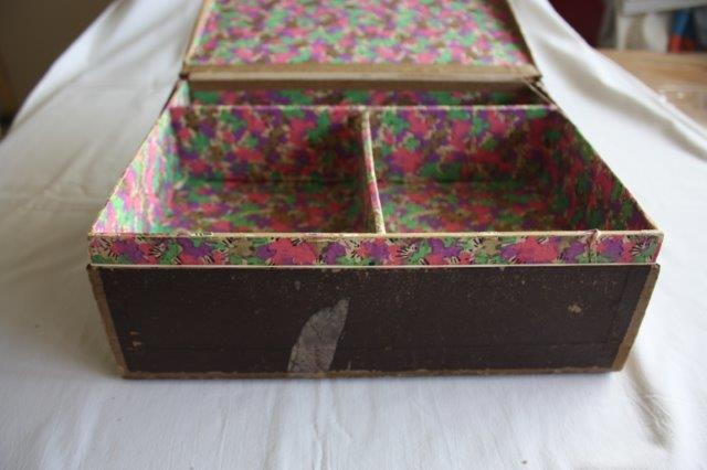 Correspondentie doos Enveloppen doos LxBxH; 30 x 24,5x 11 cm Met vakken voo