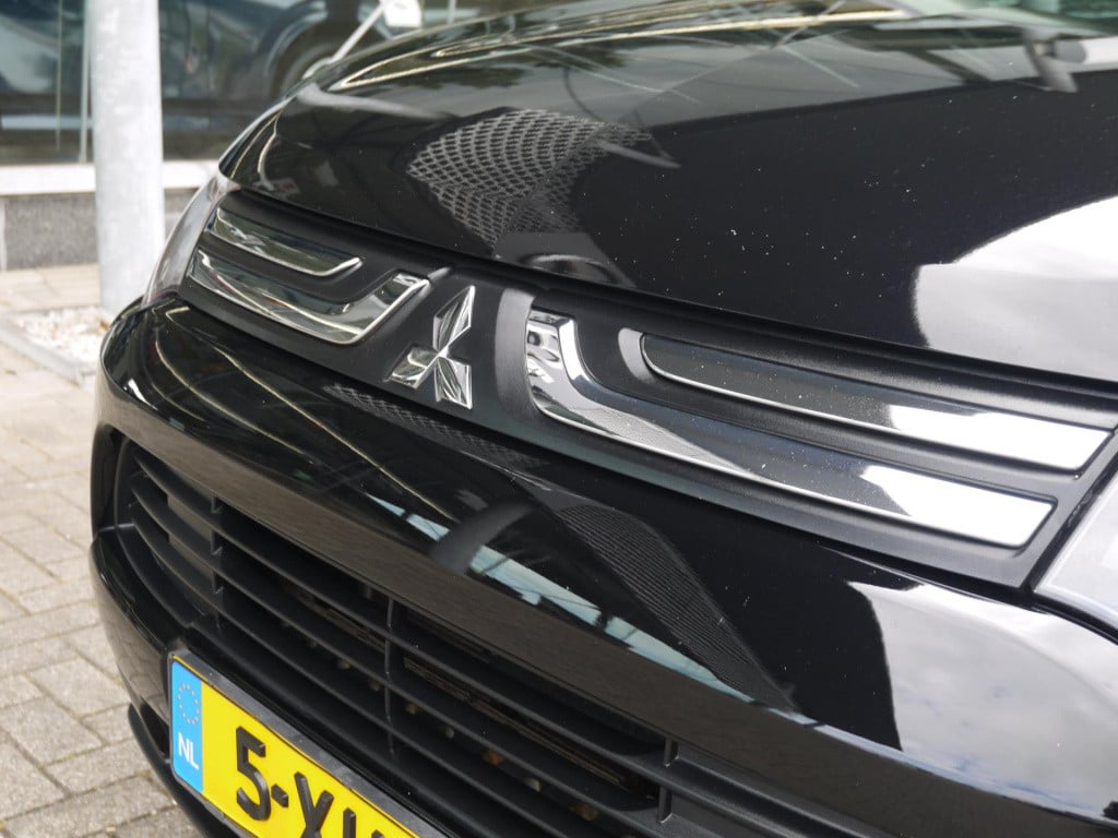 Mitsubishi Outlander 2.0 intense|trekhaak|rijklaar