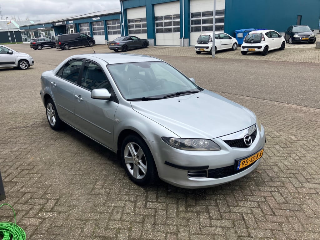 Mazda 6 1.8i touring airco leder