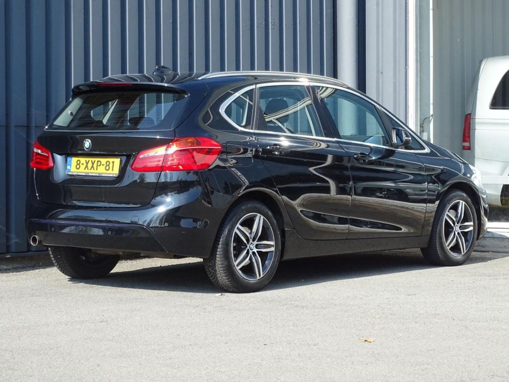 BMW 2-serie active tourer 218i executive | stoelverwarming | navi | bluetoo