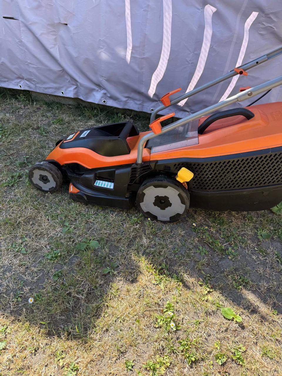 Black & Decker grasmaaier 1400W 34cm