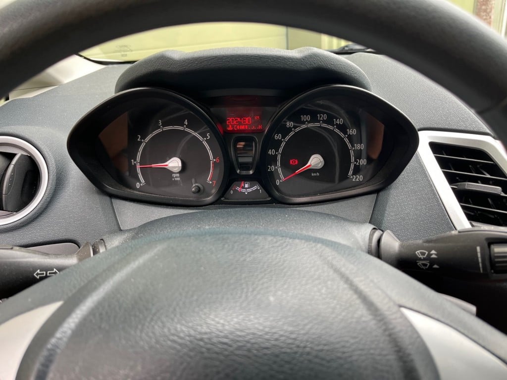 Ford Fiesta 1.25 titanium airco