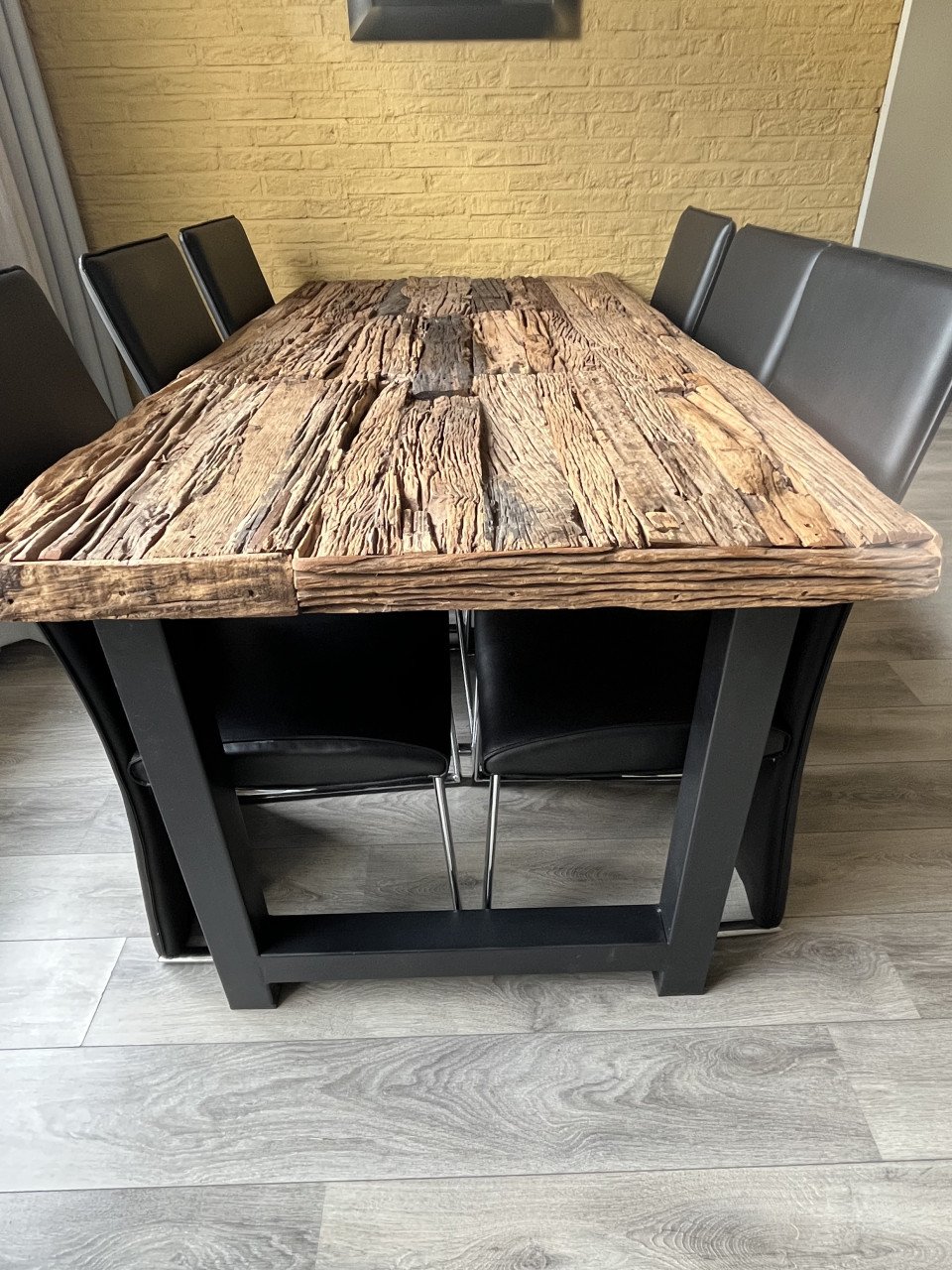 Robuuste eettafel 180 x 90