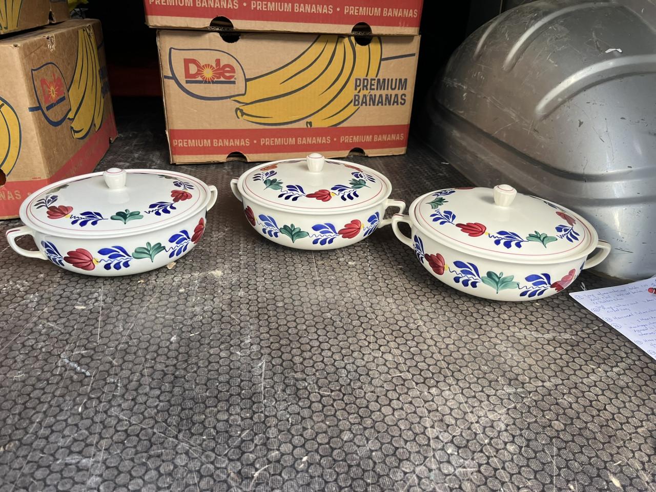 Boerenbont dekschalen en sauskommen