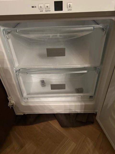 Kleine vriezer, nagenoeg nieuw en niet gebruikt