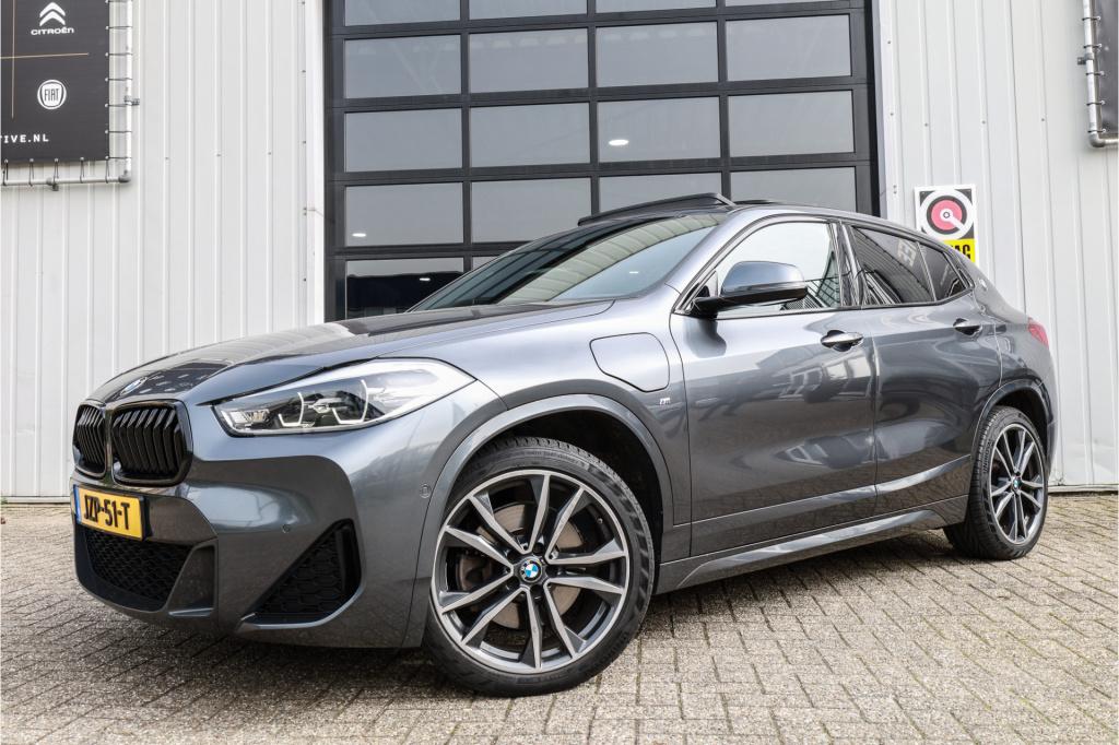 BMW X2 xdrive25e m sport pano i 18inch i hud