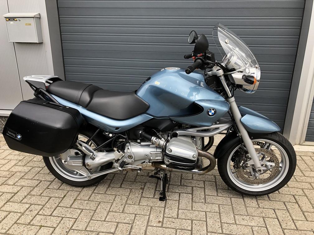 Keurige BMW R1150R uit 2002 met 87 dkm, kofferset, ABS, windscherm €2695,-
