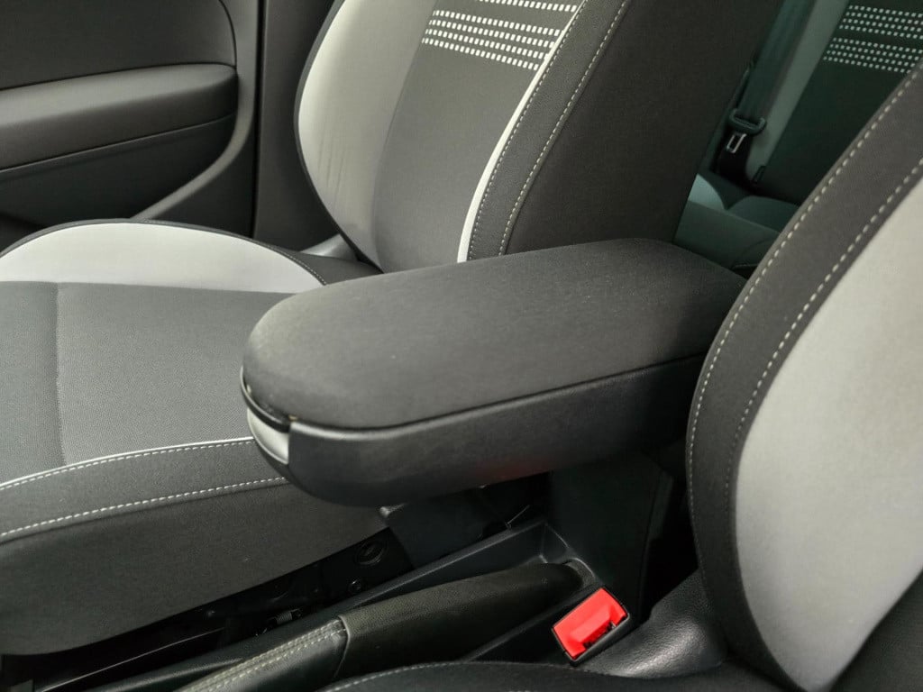 Volkswagen Polo occasion 1.2 tsi highline met parkeersensoren en 5 deurs zw