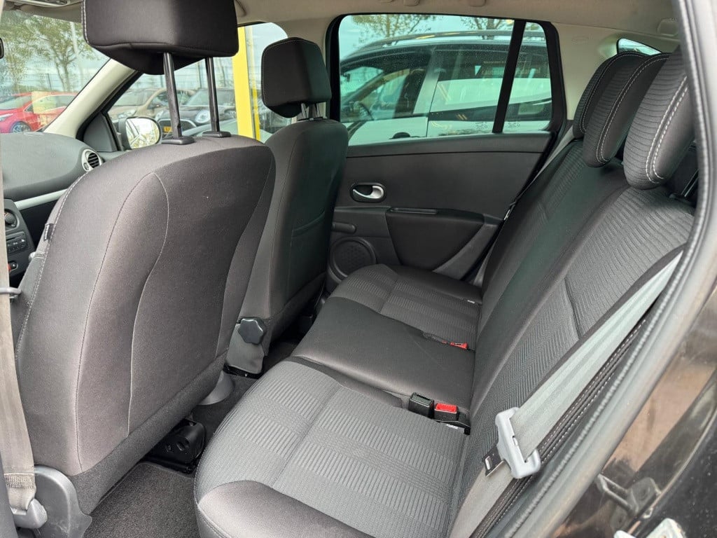 Renault Clio estate 1.2 tce collection