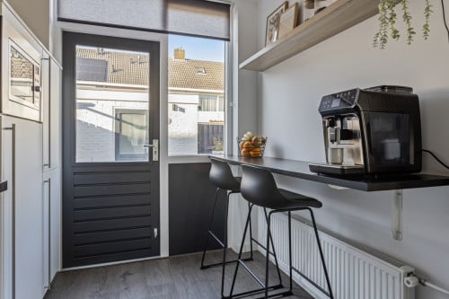 Bar met barkrukken
