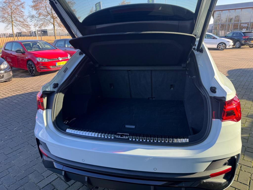 Audi Q3 sportback 35 tfsi s edition * panoramadak * 360 camera * trekhaak