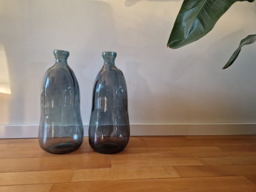 Mooie blauw glazen vazen