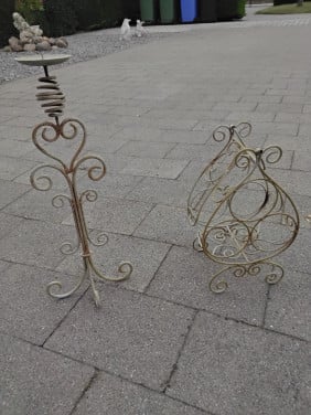 Brocante kaarsenstandaard en wijnrekje