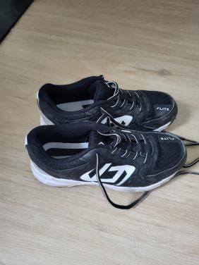 Hockey schoenen maat 34