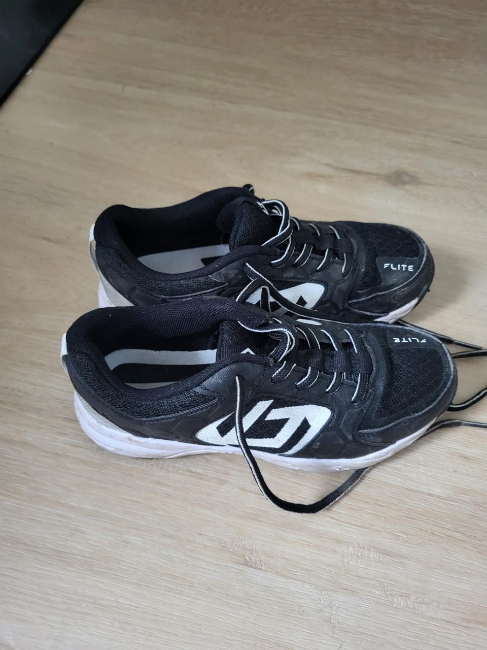 Hockey schoenen maat 34