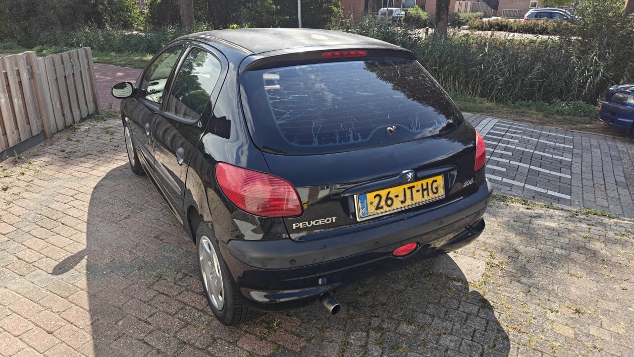 Peugeot 206 1.4 gentry 5deurs