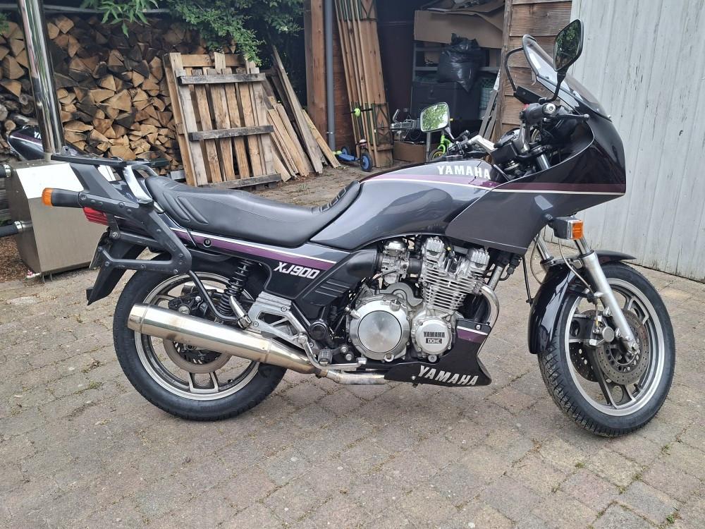 Yamaha XJ900F