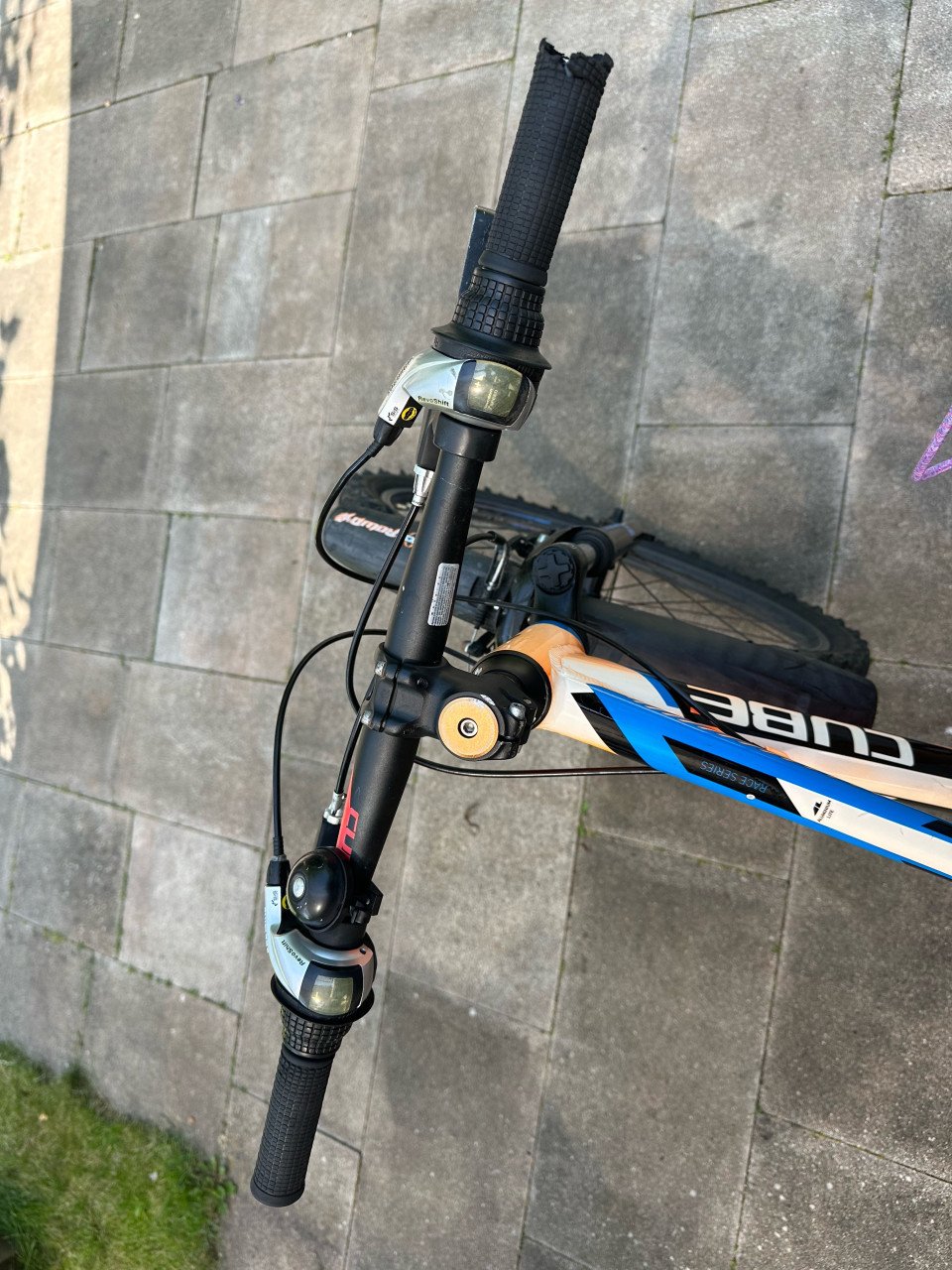 Jongens Fiets Cube 24inch
