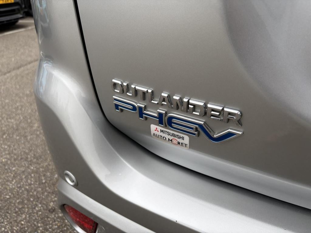 Mitsubishi Outlander 2.4 phev intense