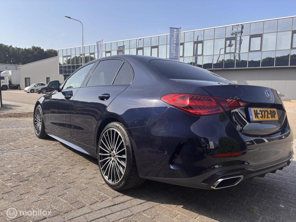 Mercedes-Benz C-Klasse 200 amg line launch edition