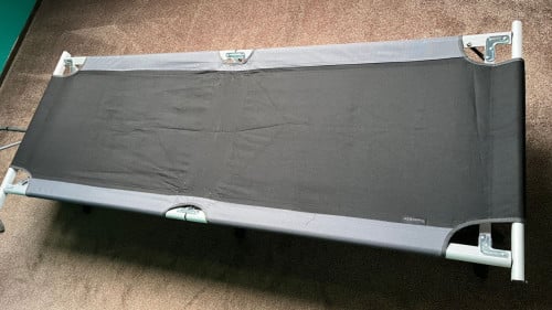 2 ANWB veld-/ campingbedden