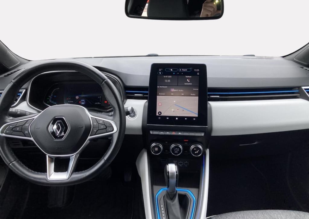 Renault Clio 1.6 e-tech hybrid 140 serie limitee e-tech