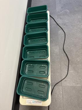 Verwarmde groeikasbakjes
