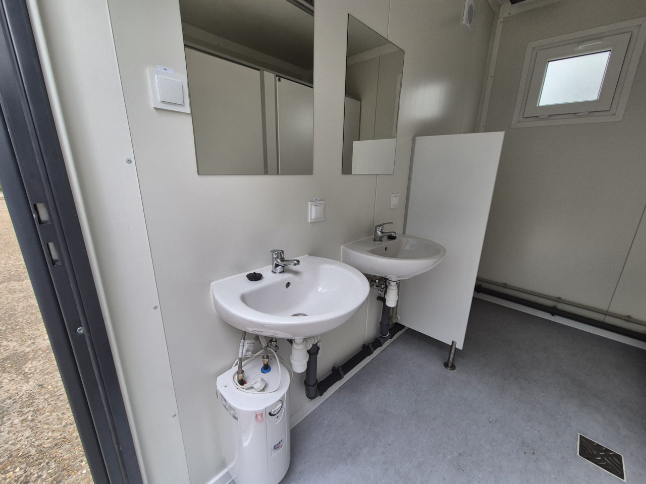 Nieuwe 10ft toiletunit / sanitairunit / wc-unit