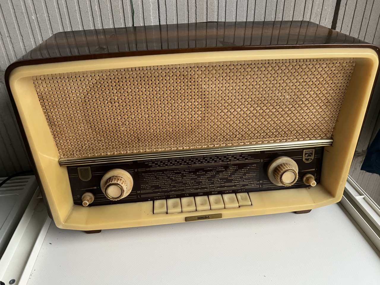 Philips b3d03a antieke buizen radio compleet onbeschadigd