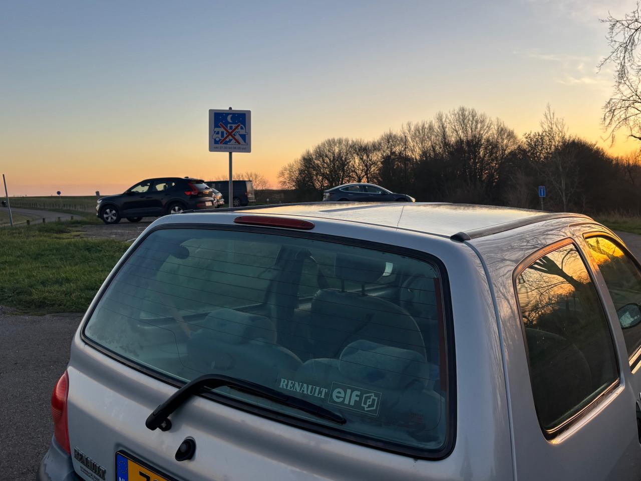 Renault Twingo 2002 met 14 maanden APK