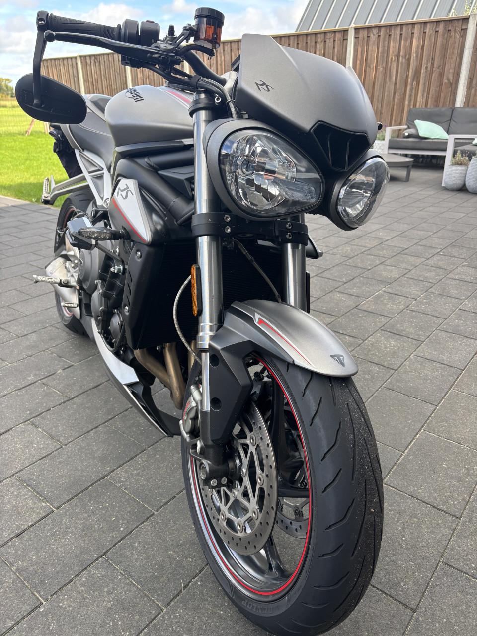 Triumph Street Triple 765 RS Matt silver (2018/10.000 KM)