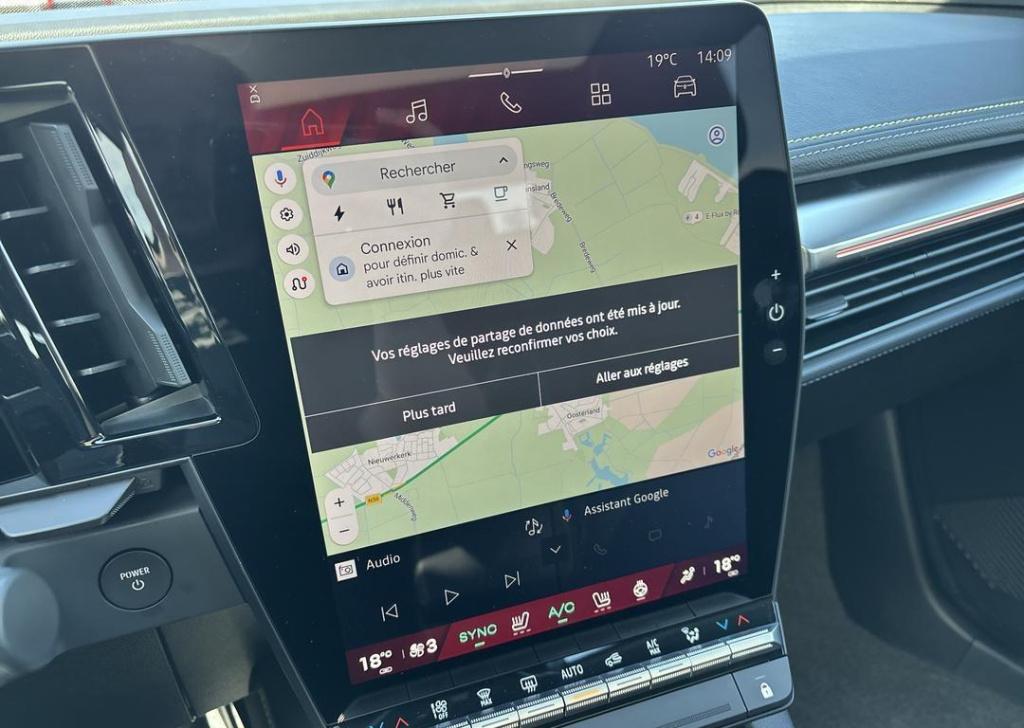 Renault Scenic e-tech ev87 long range iconic