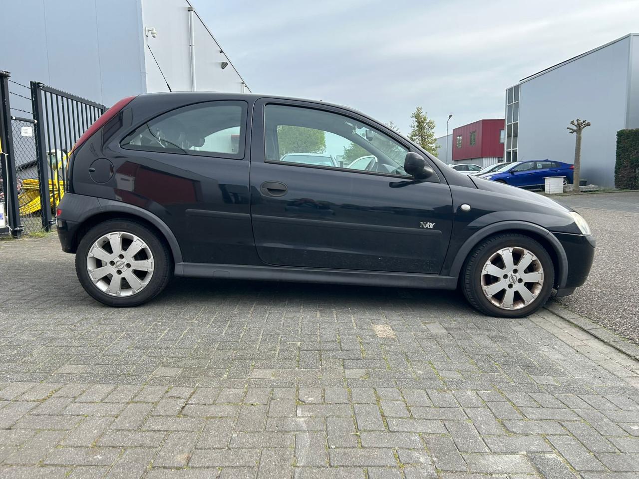 Opel Corsa 1.2-16V Elegance Mooie Auto! Veel voor Weinig!