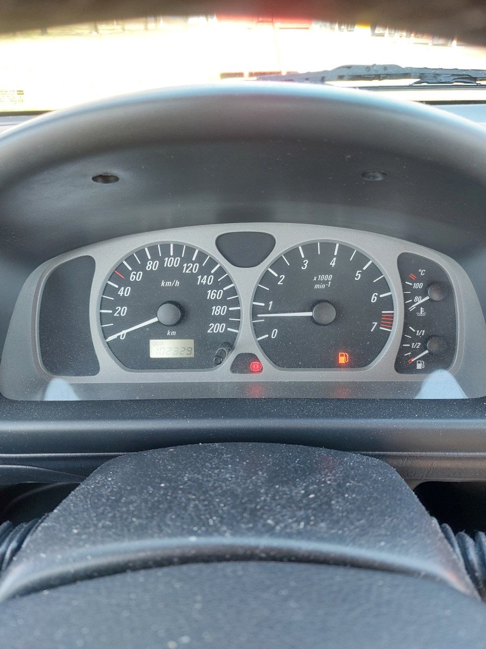 Opel agila bj 2003 1250 euro