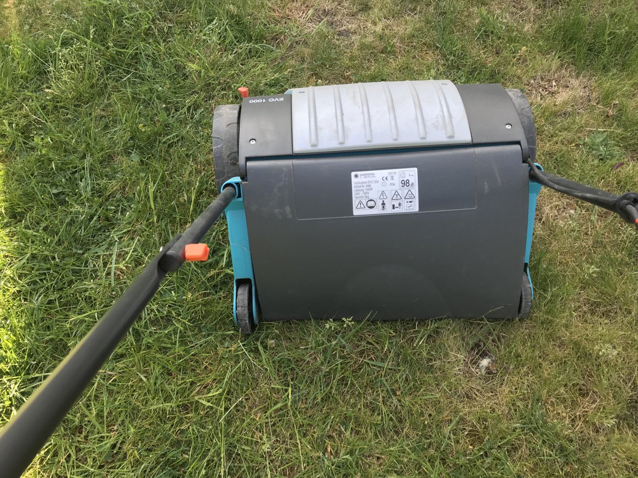 Te koop : Verticuteermachine