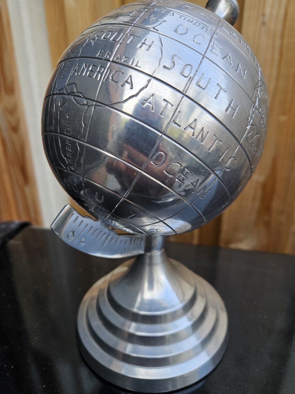 Prachtige vintage aluminium wereldbol zware kwaliteit...